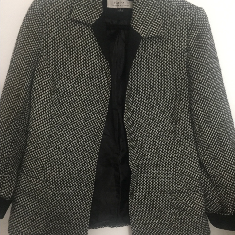 NWOT Tahari no button blazer